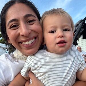 ✨Hi, I’m Emily! Busy Mom Selling Great Finds ✨